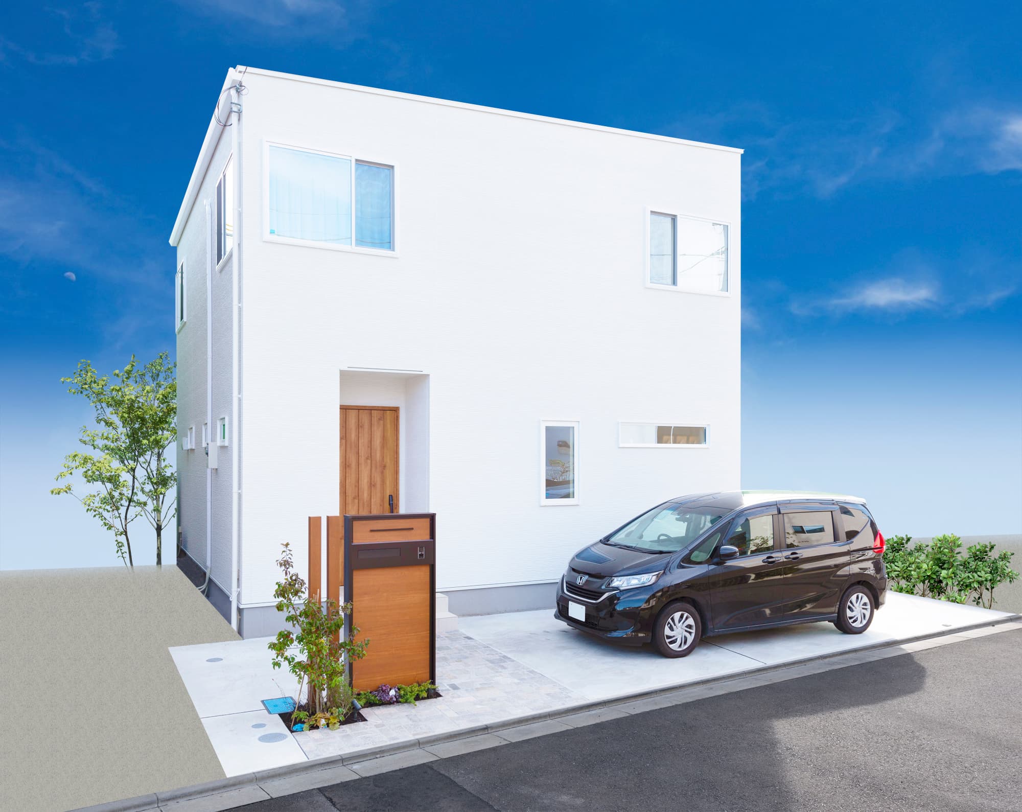 木の温もりと白の開放感が心地よいナチュラルな住まい